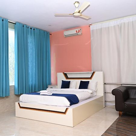 Отель Airport Residency Devanahalli Экстерьер фото