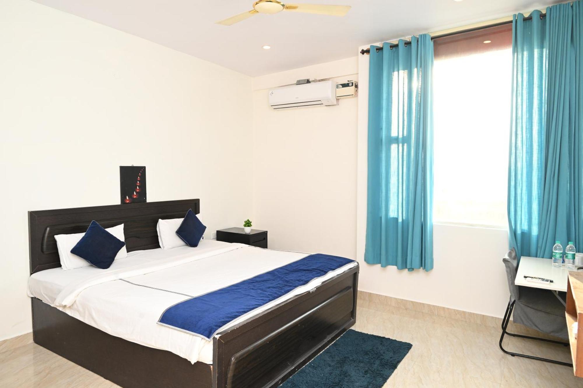 Отель Airport Residency Devanahalli Экстерьер фото