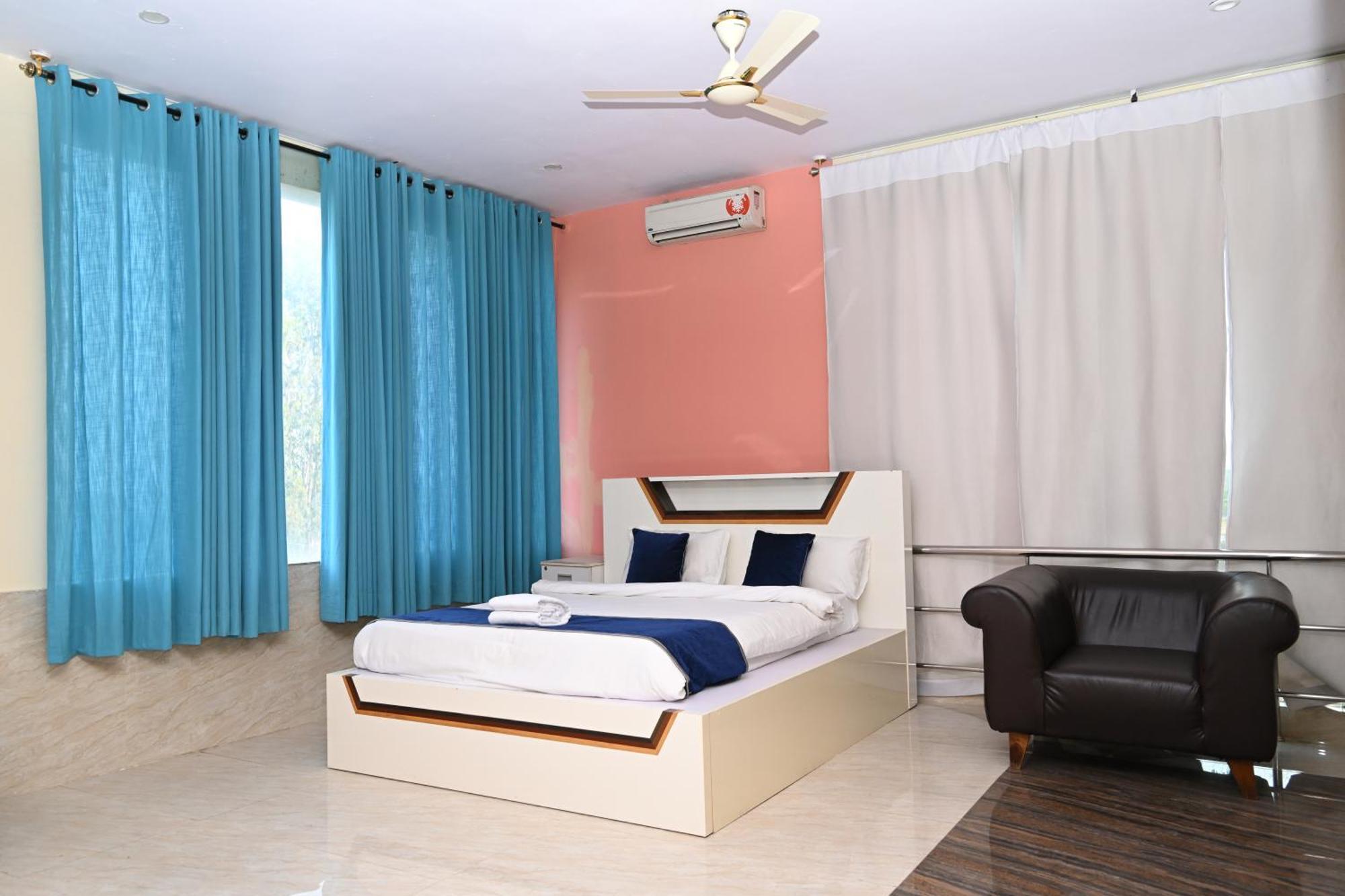 Отель Airport Residency Devanahalli Экстерьер фото