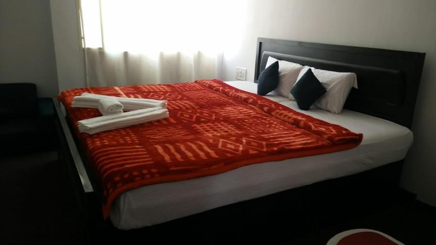Отель Airport Residency Devanahalli Экстерьер фото