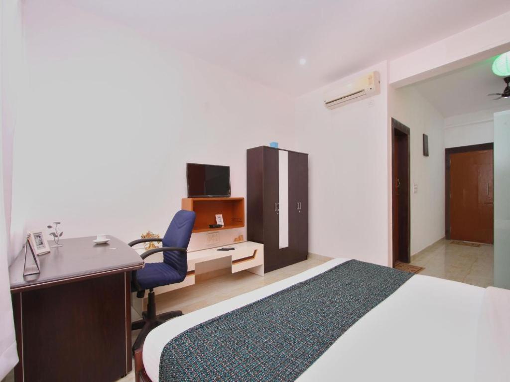 Отель Airport Residency Devanahalli Экстерьер фото